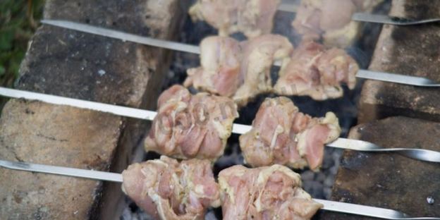 шашлык из курицы на пиве с молоком