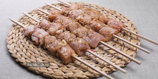 шашлык из курицы в чесночно-луковом маринаде