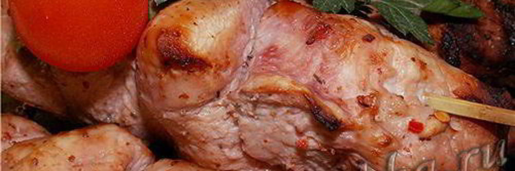 Шашлык из курицы в розовом маринаде