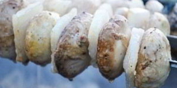 шашлык из шампиньонов