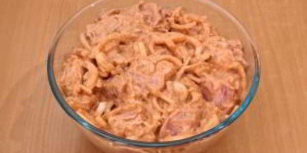 шашлык из свинины, маринованный в розовом соусе