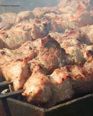 Шашлык из свинины в маринаде из киви