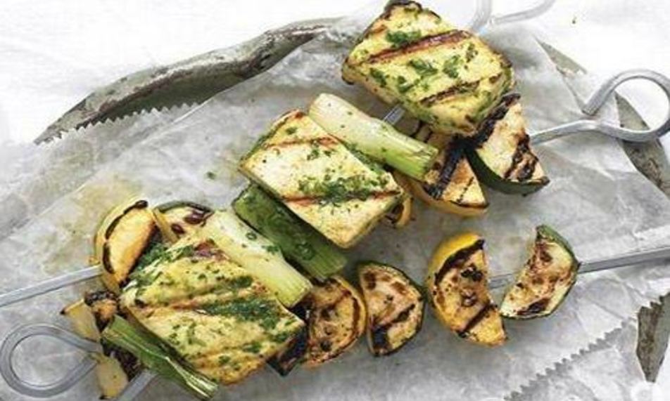 Рецепт шашлыка из тофу с соусом из чили халапеньо