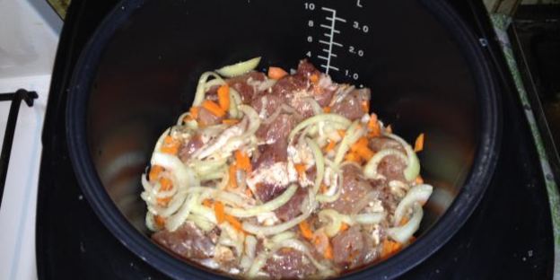 шашлык в мультиварке из свинины