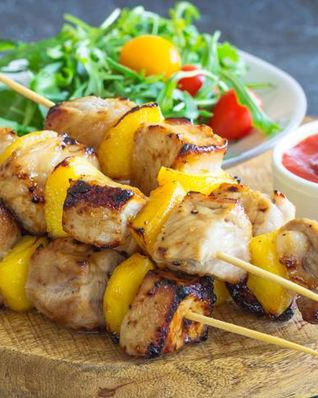 Шашлыки из свинины с персиками в соусе терияки