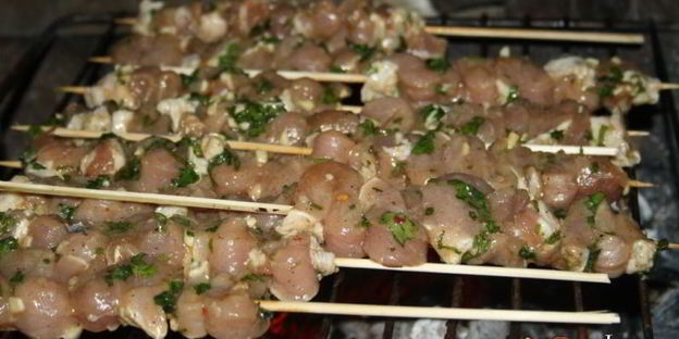 тайские шашлычки из свинины на мангале
