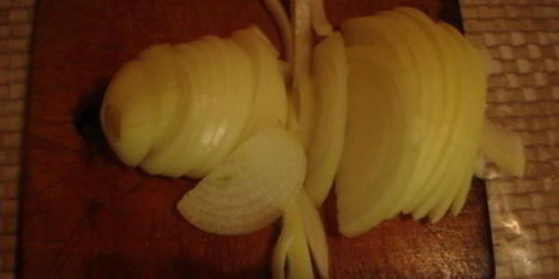 капустные шницели с луковой заправкой