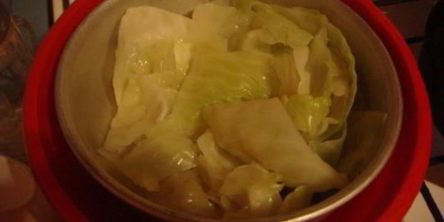 капустные шницели с луковой заправкой