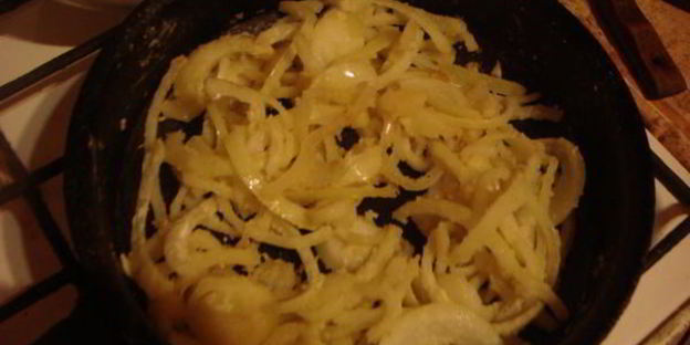 капустные шницели с луковой заправкой