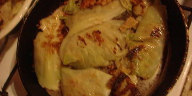 капустные шницели с луковой заправкой