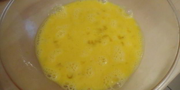 миндальный шницель амаретто с острым вишневым соусом