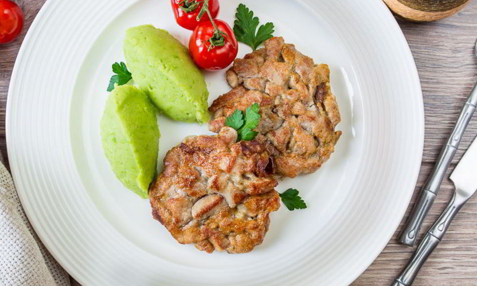 Рецепт рубленых шницелей из свинины с грибами