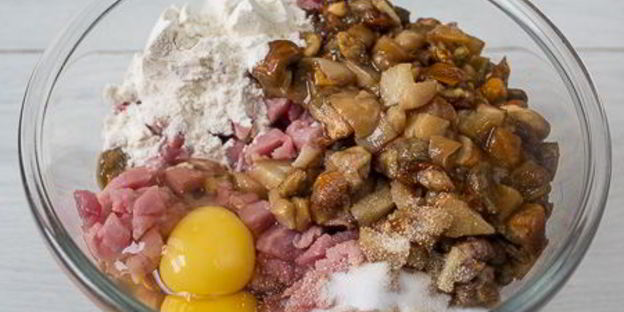 рубленые шницели из свинины с грибами