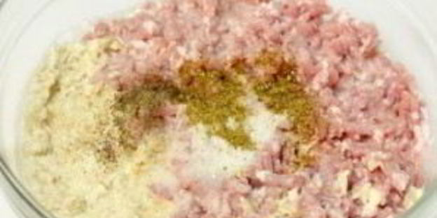 шницель из фарша с яйцом