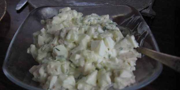 шницели куриные и печень с салатом