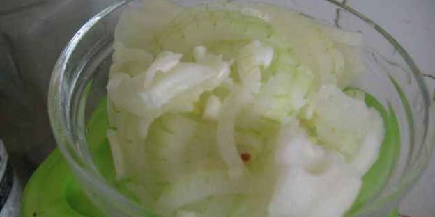 шницели куриные и печень с салатом