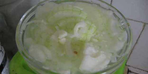 шницели куриные и печень с салатом