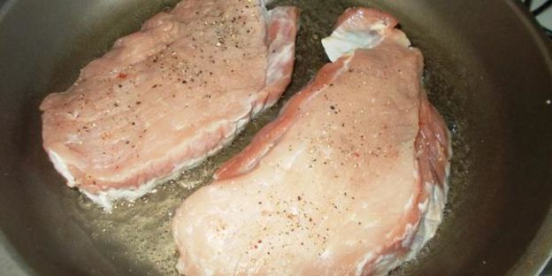 запеченный свиной шницель