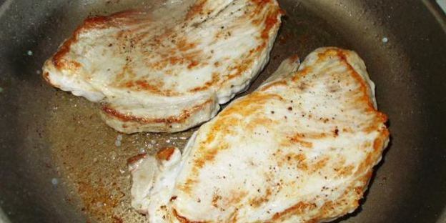 запеченный свиной шницель