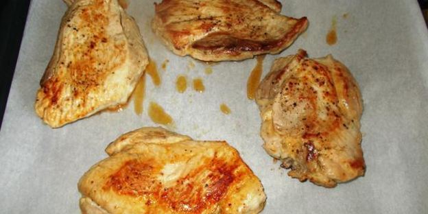 запеченный свиной шницель