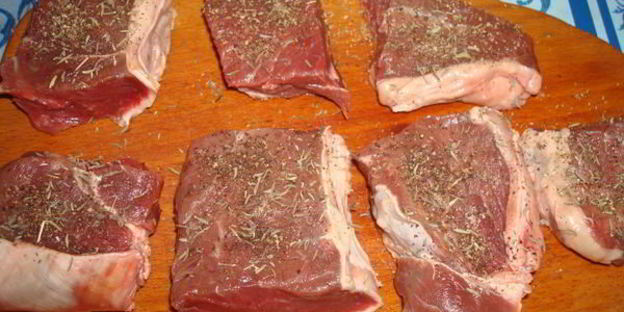 мини стейки на гриле с овощами