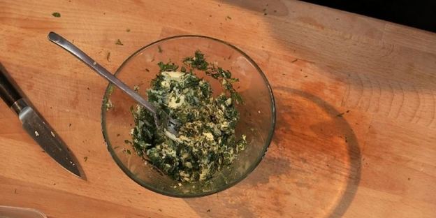 минутный стейк со смайл-глазуньей