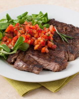 Стейк из австралийской мраморной говядины с чили сальсой