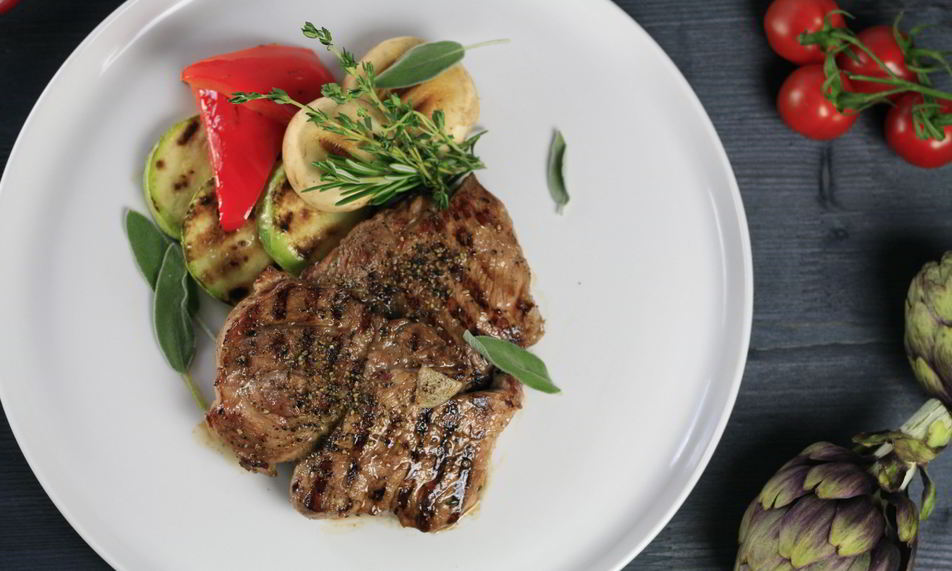 Рецепт стейка из свиной шеи в маринаде из бальзамико