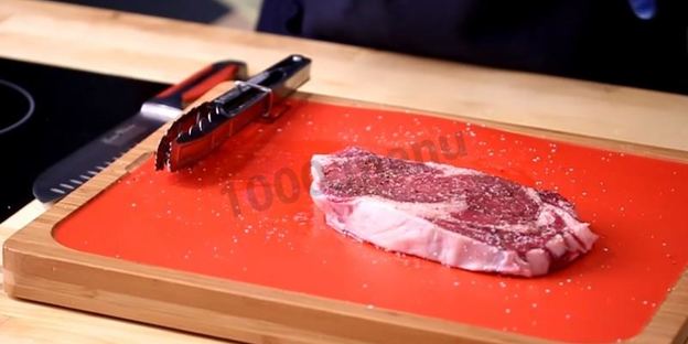 стейк рибай на сковороде