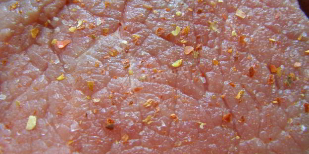 стейк с кровью из говядины