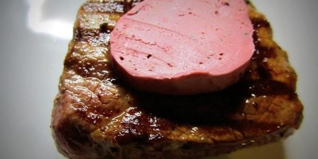 стейк с винным маслом