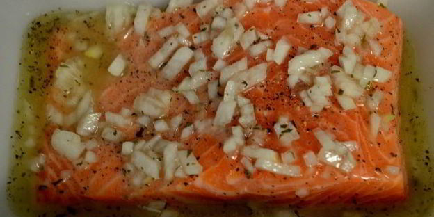 стейк семги на вермут-маринаде