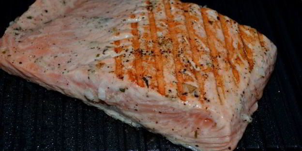 стейк семги на вермут-маринаде