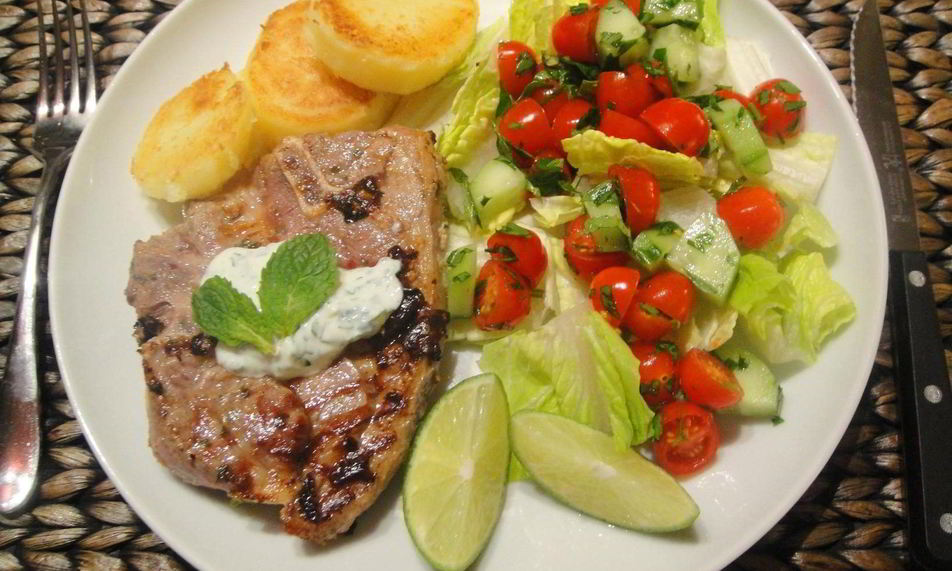 Рецепт стейков из баранины острые