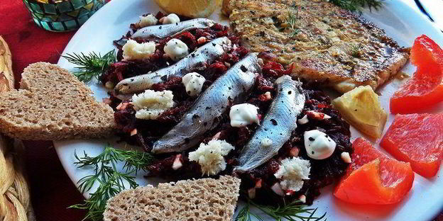 свекольный гарнир с килечкой