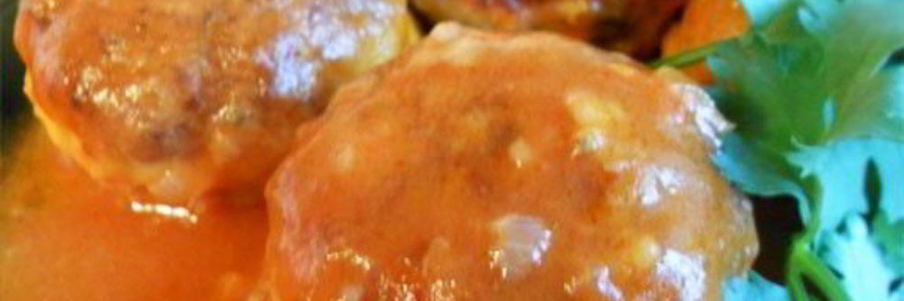 Куриные тефтели в томатном соусе