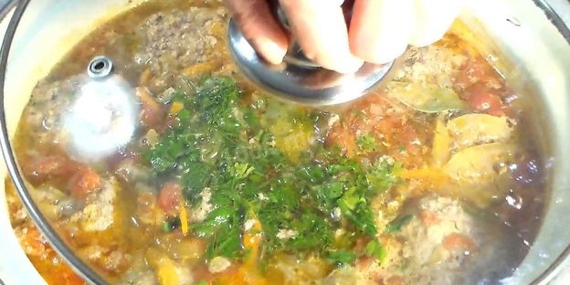 мясные тефтели в овощном соусе