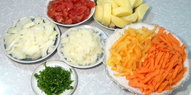 мясные тефтели в овощном соусе