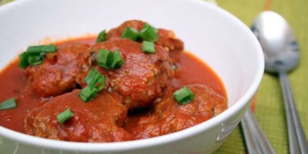 мясные тефтели в томатном соусе