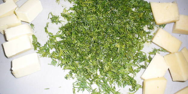 нежнейшие паровые куриные тефтели с начинкой ежики