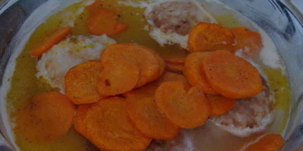 осьминожки из тефтелек и спагетти