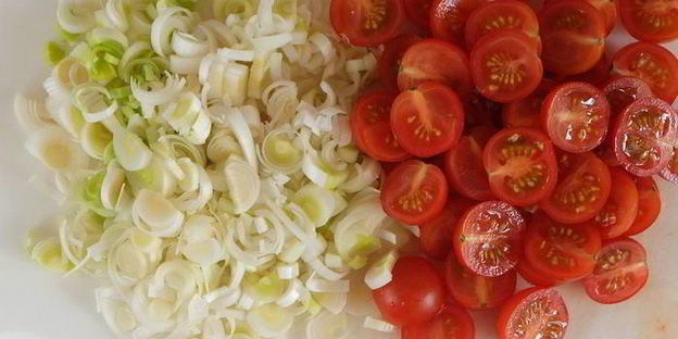 паровые тефтели из кролика с томатным гарниром