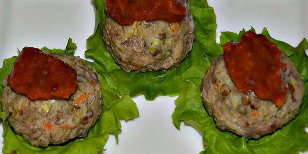 паровые тефтели с гречкой и кабачком