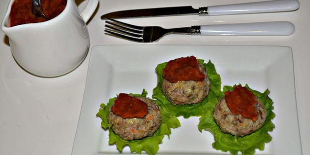 паровые тефтели с гречкой и кабачком