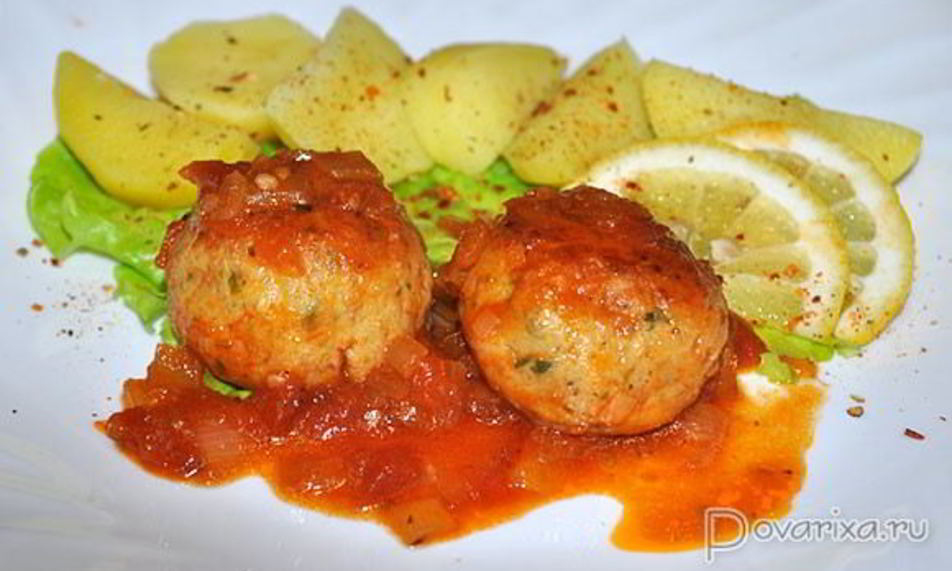 Рецепт рыбных тефтелей в соево-томатном соусе