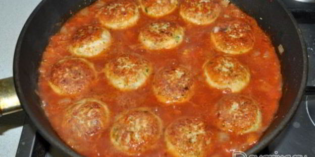 рыбные тефтели в соево-томатном соусе