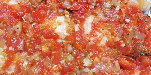 тефтели из индейки с моцареллой в томатном соусе