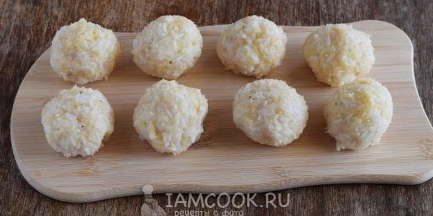 тефтели из куриного фарша с подливкой