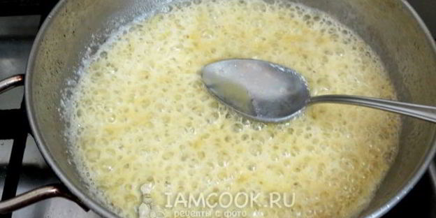 тефтели в молочном соусе