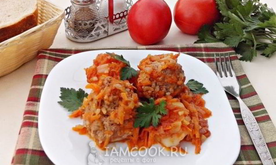 Рецепт тефтелей в томатно-овощном соусе